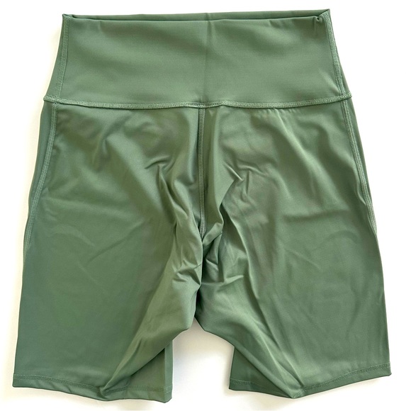 Gymshark XL Elevate Cycling Shorts - Picture 2 of 2